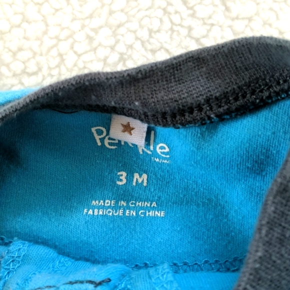 Pekkle plus four pack of baby footed onesie pajamas 0-3 month size - Picture 3 of 9